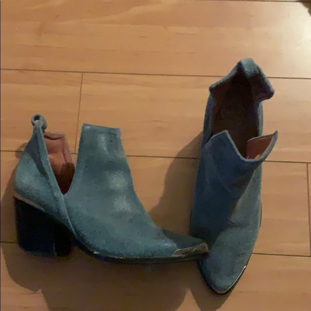 Jeffrey Campbell teal suede booties